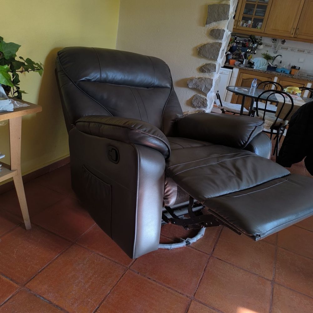 Cadeirão Reclinável Confortável – Excelente Estado!