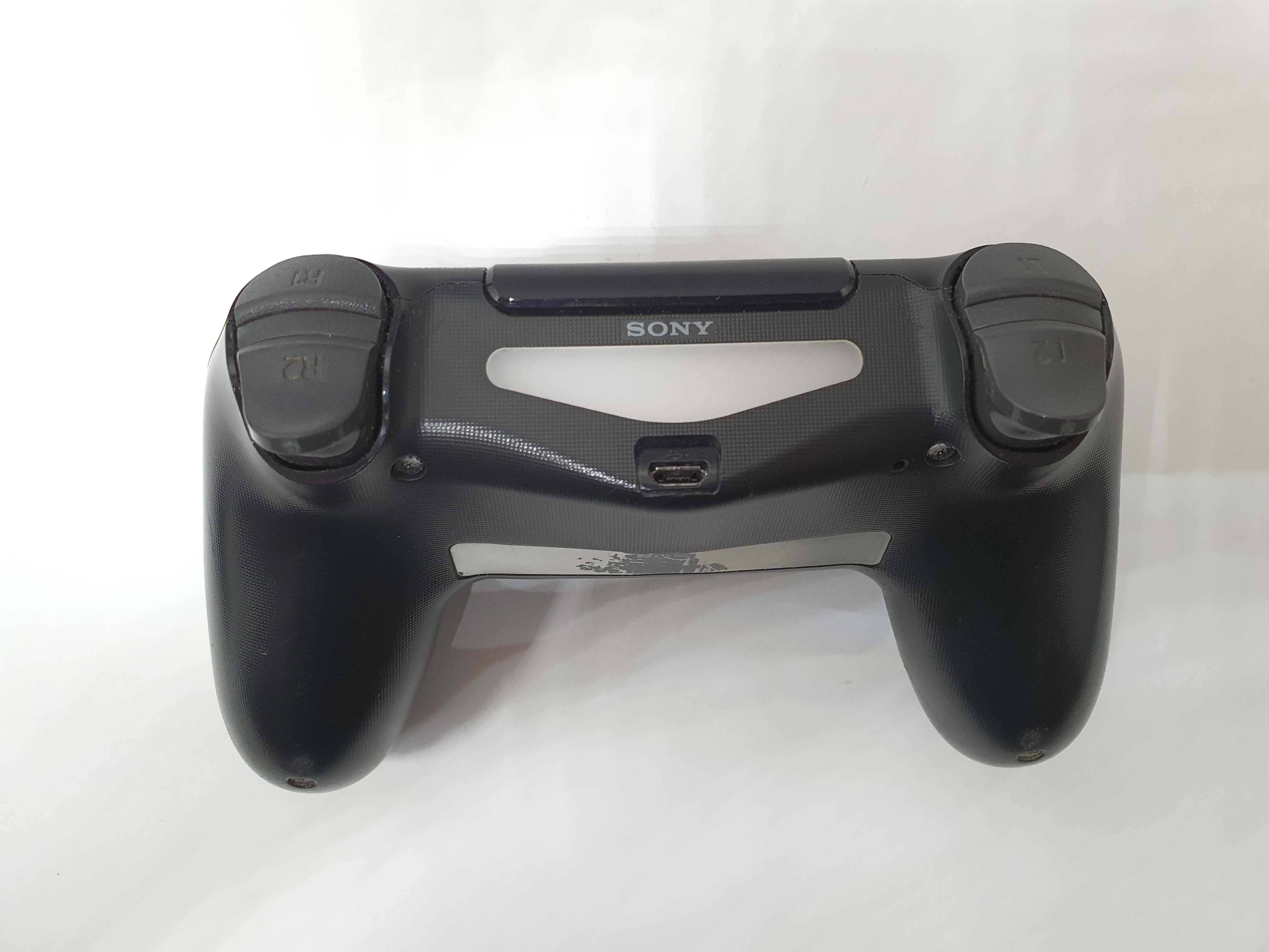 Konsola PS4 Playstation 4 PRO CUH-7216B 1TB + 4 gry + pad - RUSKA 40 -