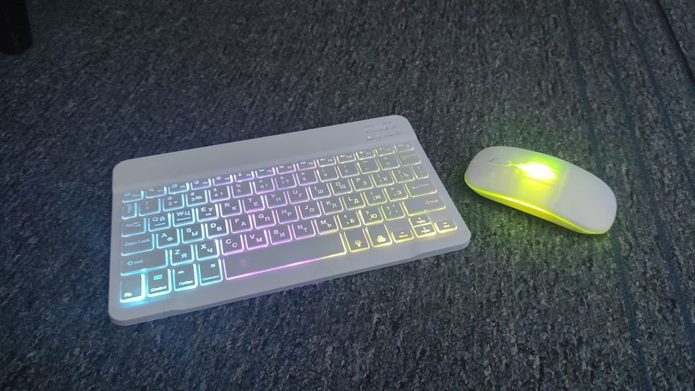 Бездротова Клавіатура з підсвіткою Bluetooth + мишка Безпровідні КОМПЛ