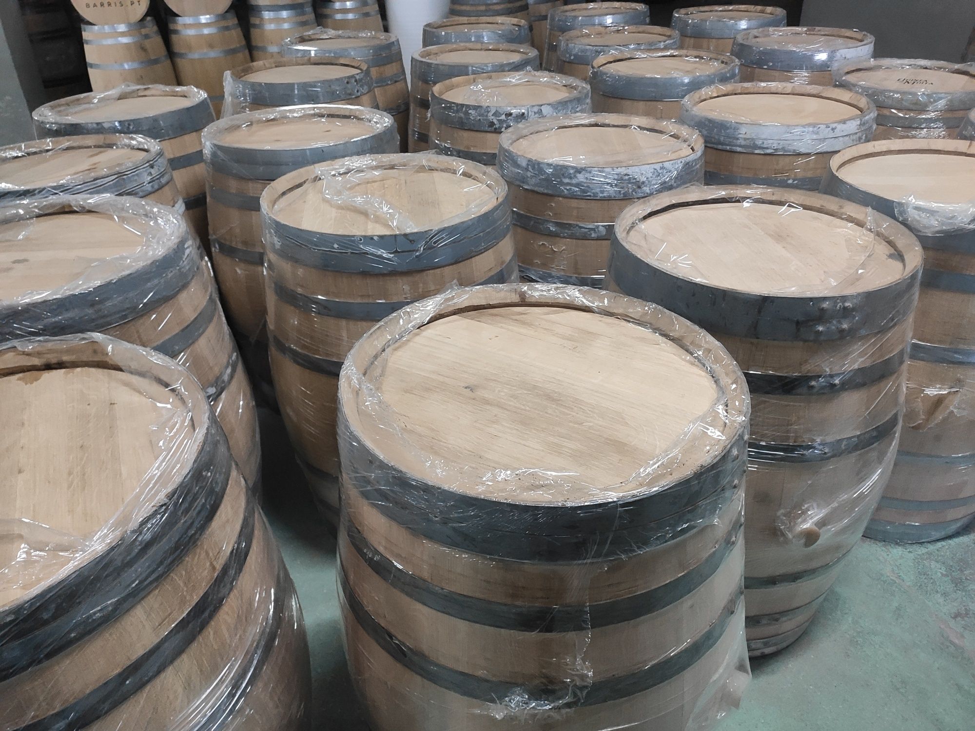 Barricas madeira de carvalho recuperadas 225L