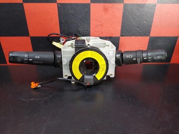 Comutador Limpa - Vidros / Escovas Fuso (Mitsubishi) Canter