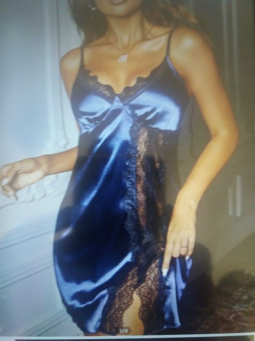 Camisa de dormir em cetim e renda como nova