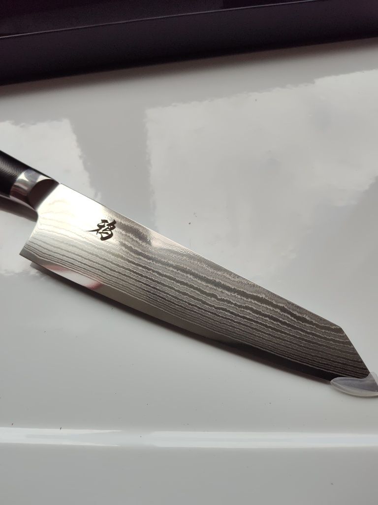Шеф-нож японский кирицуке Kizer Chef 69 слоев дамаска японская сталь