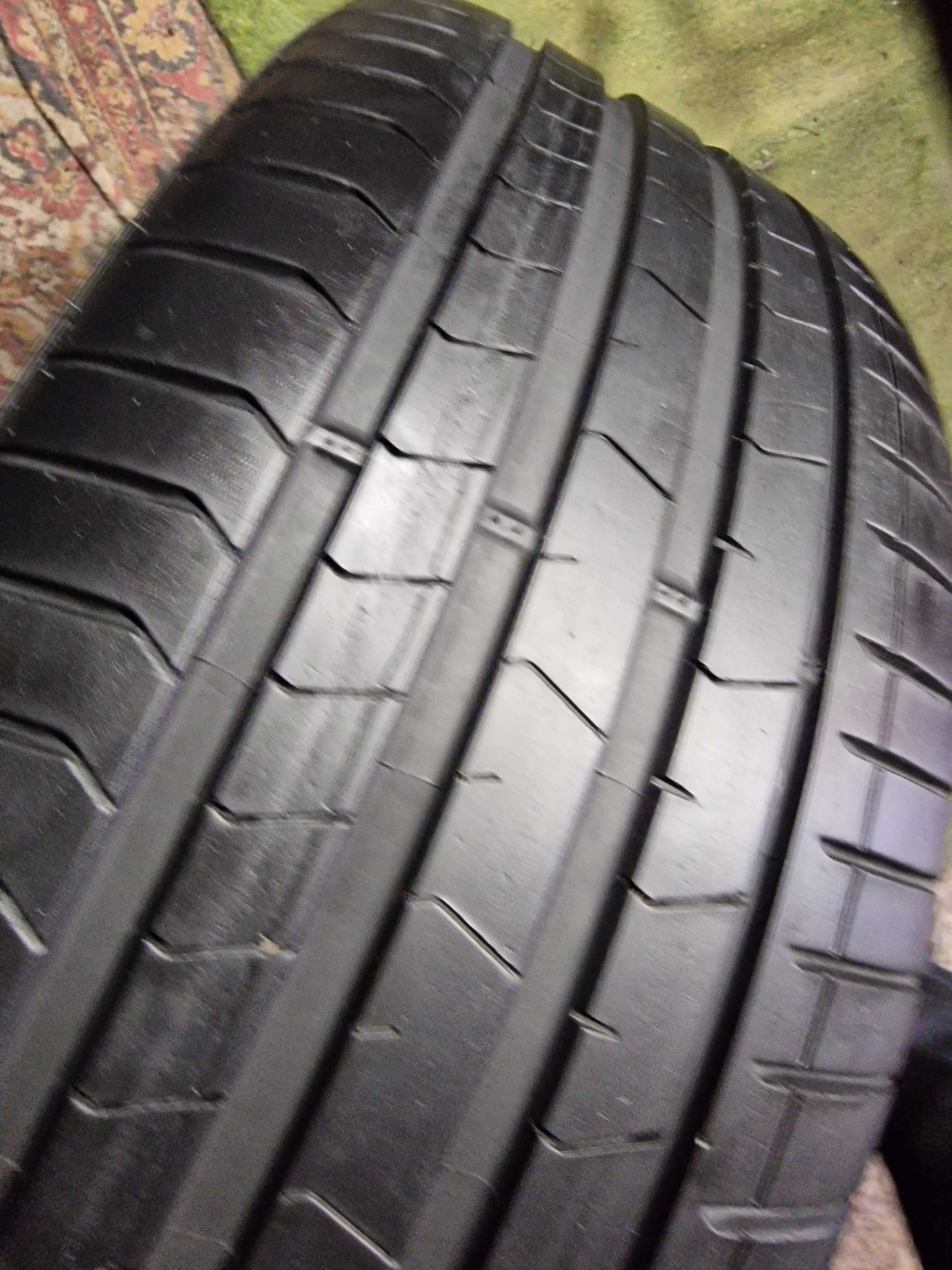 275/35/21 pirelli  BMW Super stan z21r. 7mm para