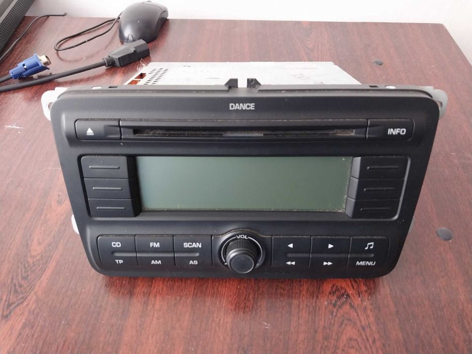 автомагнітола Skoda Fabia