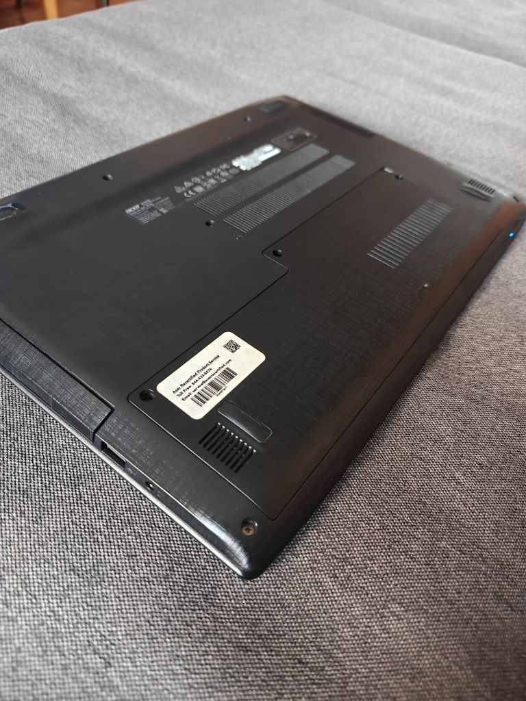 Acer E5-576G i5-8250U MX150 8gb