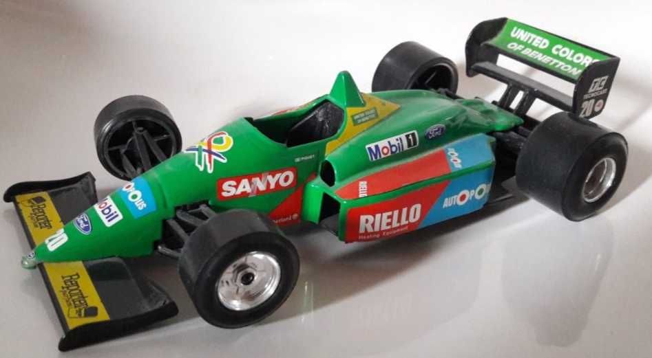 Ford Benetton Ford B 188 Bburago 1:24