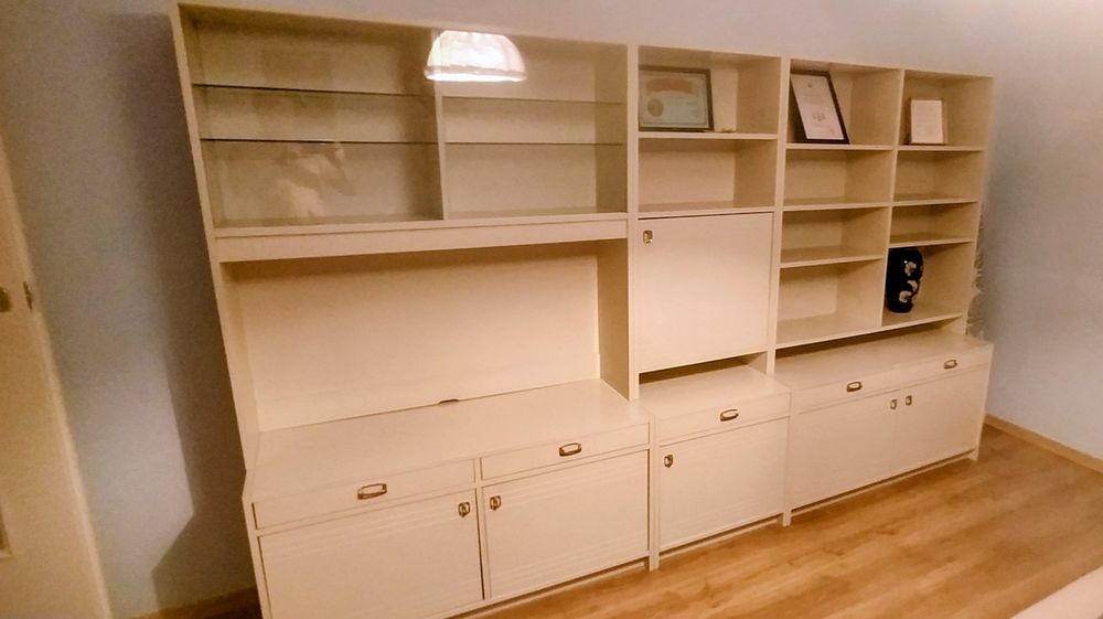 Meblościanka biała ładna