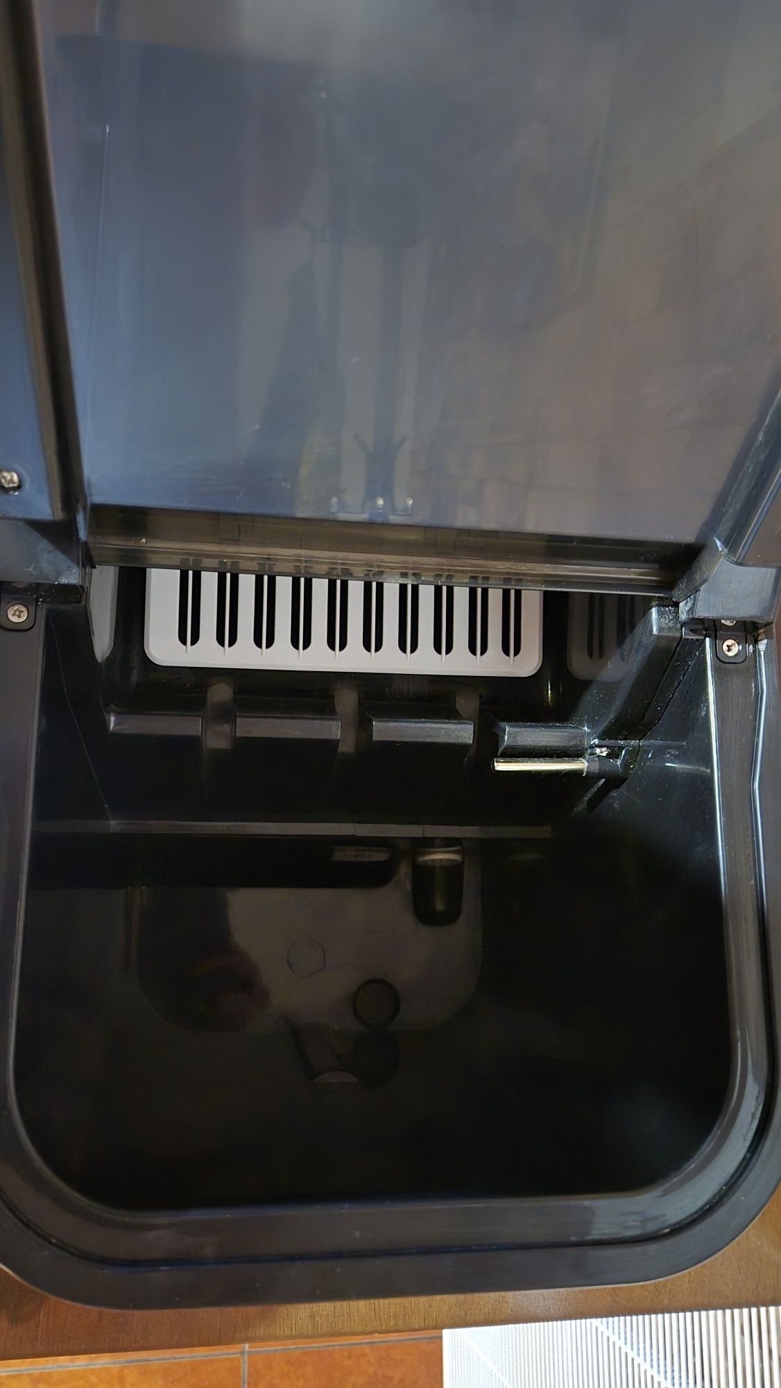Льодогенератор ледогенератор ICE MAKER VA-8383