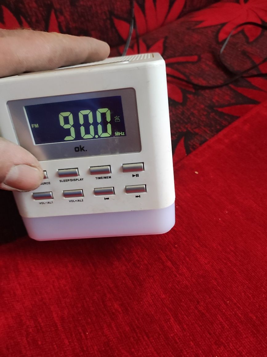 Radio zegar z bluetooth