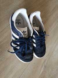 Adidas 32 i 31 buty