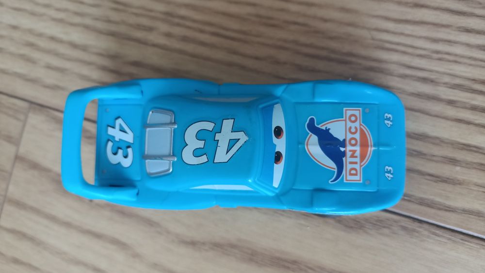 Autko król z bajki auta 1 zygzak McQueen