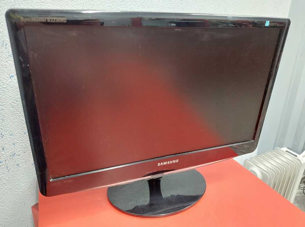 Telewizor LCD Samsung B2230HD 22" Full HD czarny