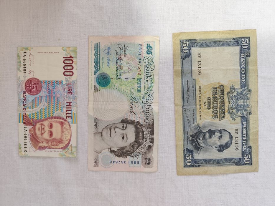 Notas antigas de vários países