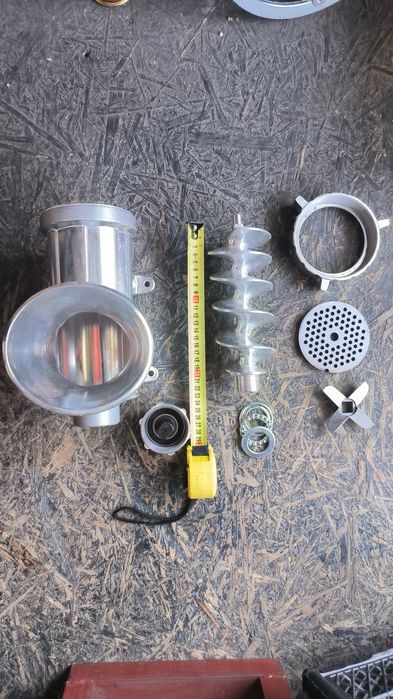 Алюминиевая мясорубка 32, ручная или под электродвигатель промышленная