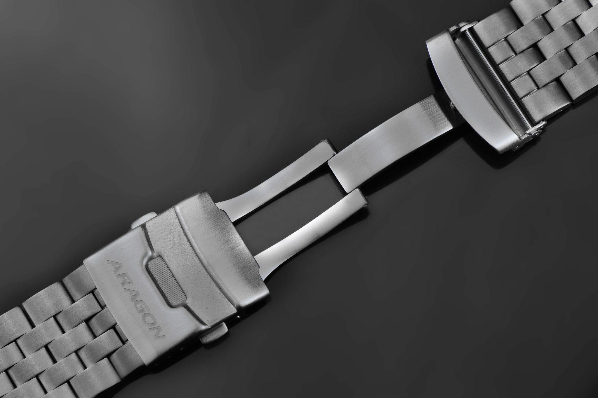 Часы ARAGON DM TITANIUM Ceramic Sapphire Automatic 50 mm. 200 MT.