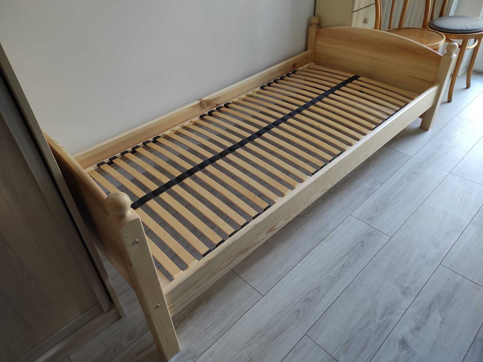 Sprzedam łóżko drewniane sosnowe 90 x 200
