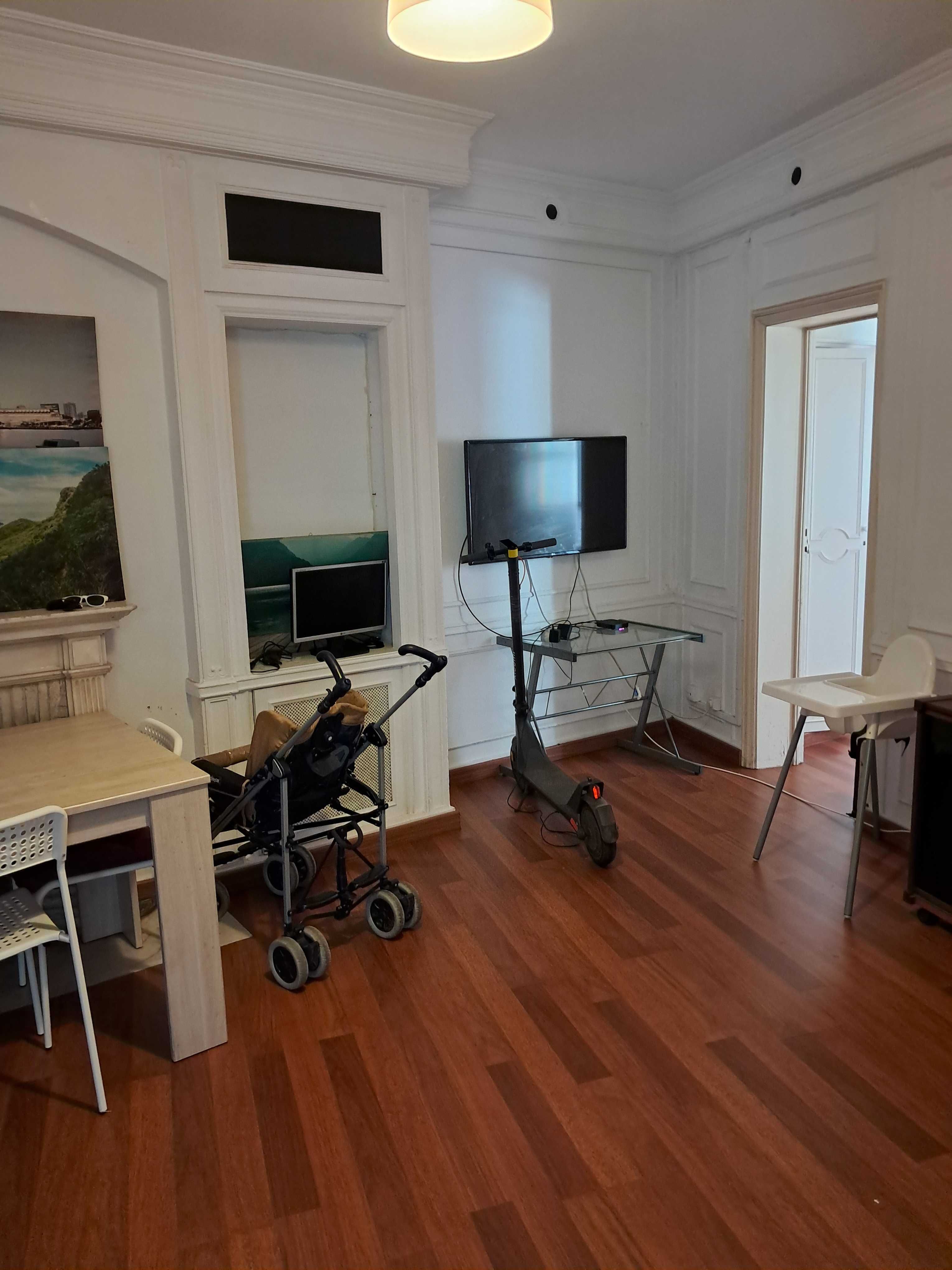 Quarto EXCELENTE. CENTRO LISBOA. Entrada imediata. Caução