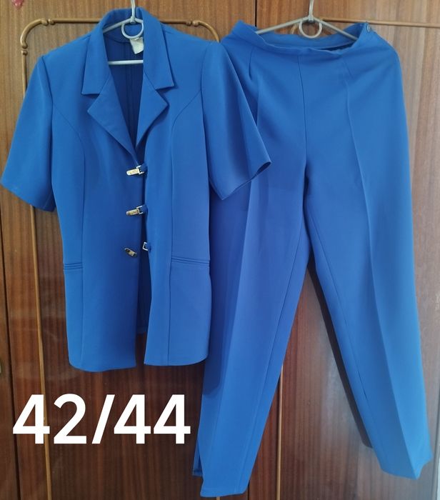 Жіночий костюм  42/44 р