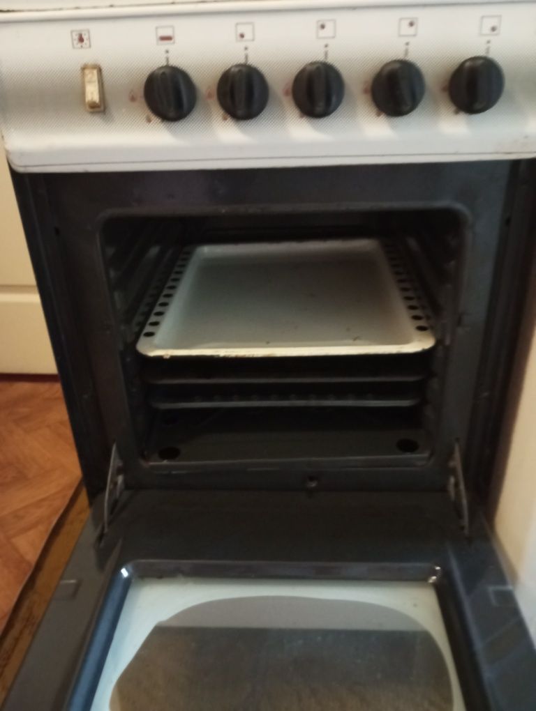 Продам газову плиту, б/у, в робочому стані.