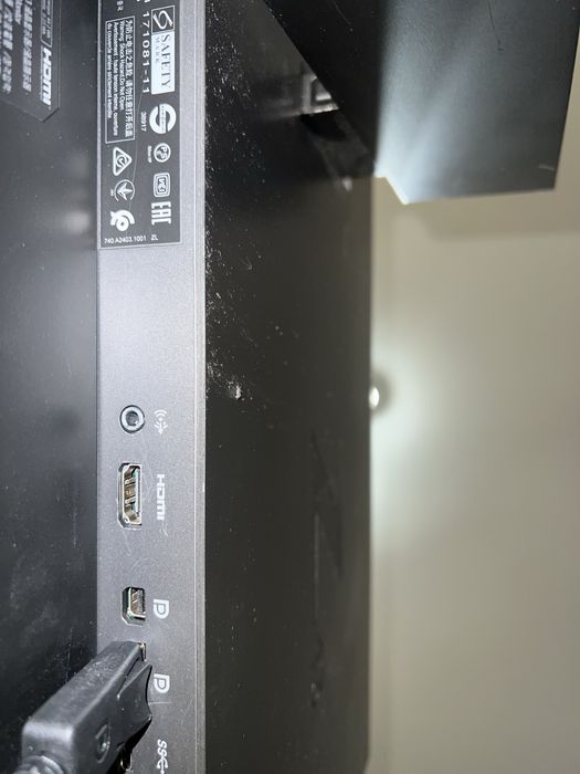 Монітор HP Z43 — 43" 4K UHD, ідеальний для роботи та дизайну