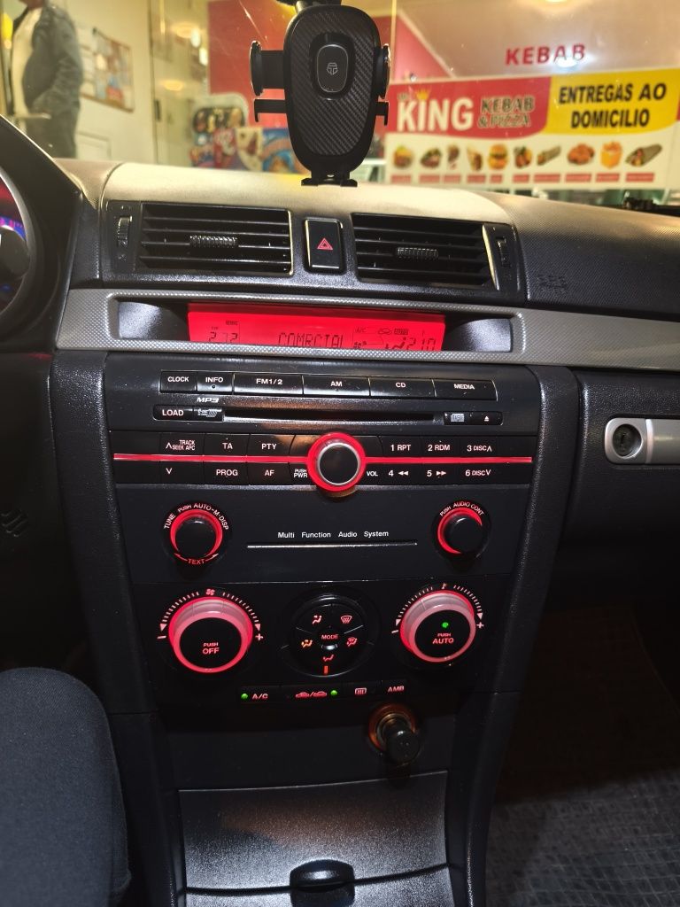**MAZDA 3.  1.6 diesel**