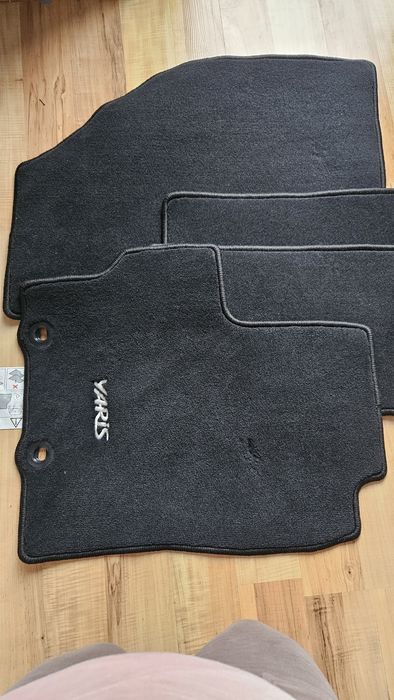 Dywaniki welurowe do Toyoty Yaris