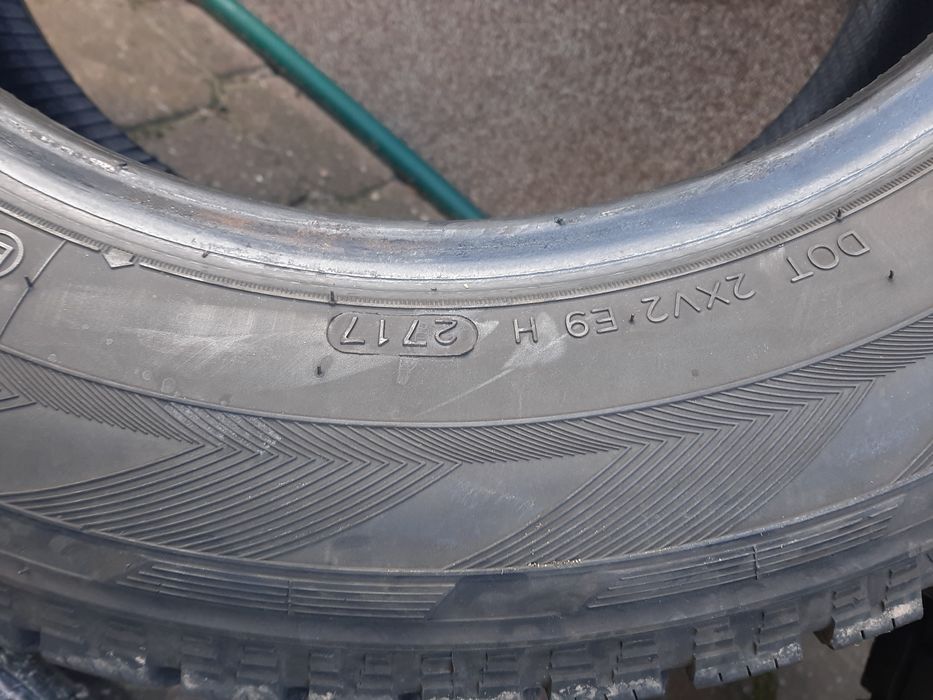 2x Opony zimowe 205/65R16C Hankook Winter RW06 / 7mm