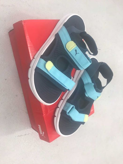 sandały Puma Evolve Jr z metki r. 37, wypada na r. 36,  wkładka 23 cm