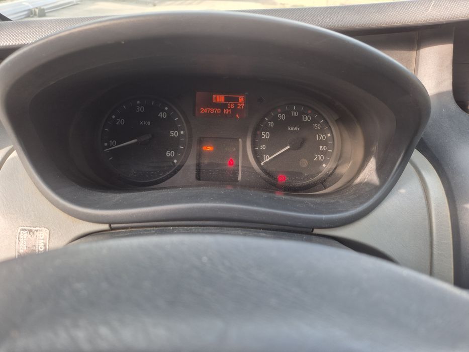 Renault Trafic 6 Lug