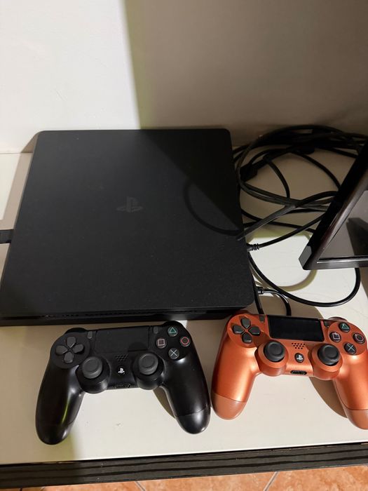 Vendo ps 4 como nova