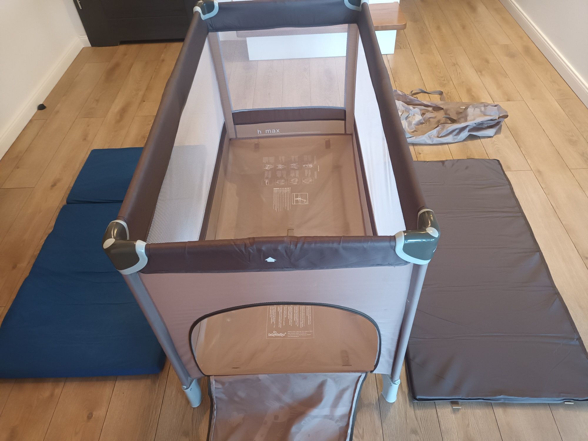 Łóżeczko turystyczne Baby design+dodatkowy materac