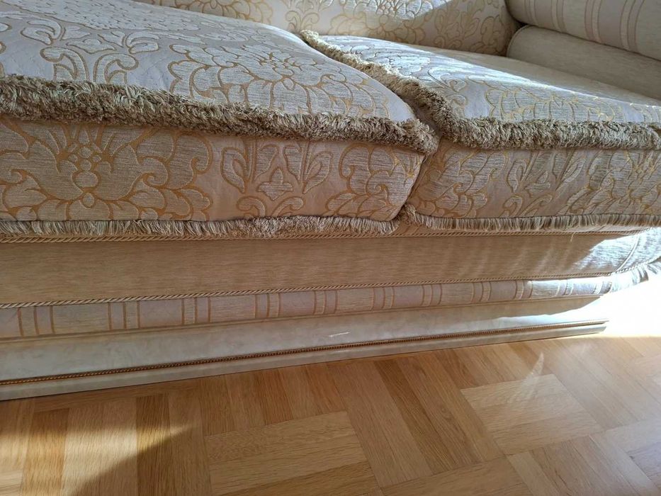 Sofa włoska 3+2 Chesterfield Antyczna Funkcja spania złota zestaw