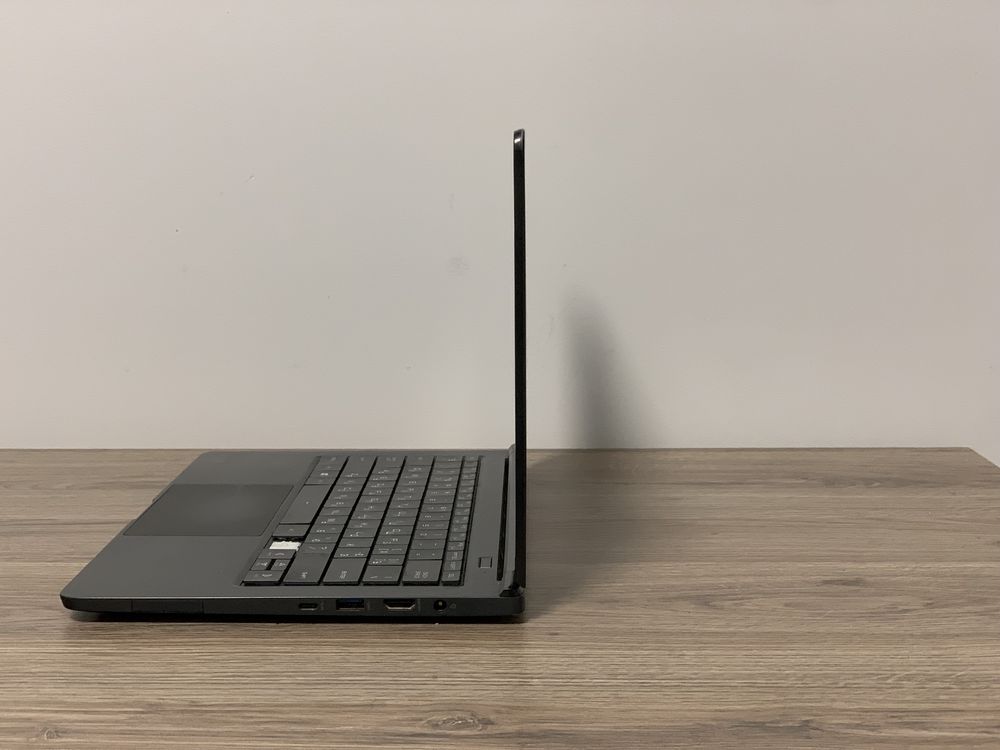 Ryzen 3 3200U, 8gb RAM, 128 GB SSD, FHD