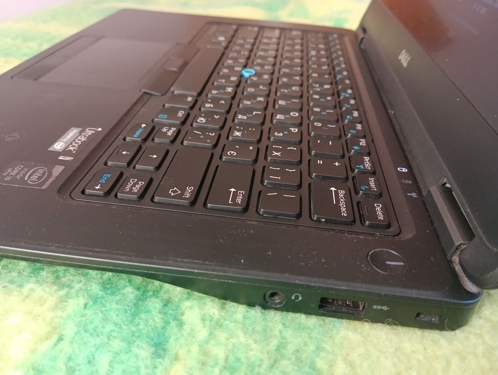 Ноутбук Dell Latitude E7450 / i5 / Full HD / SSD 256 Gb / DDR 8 Gb