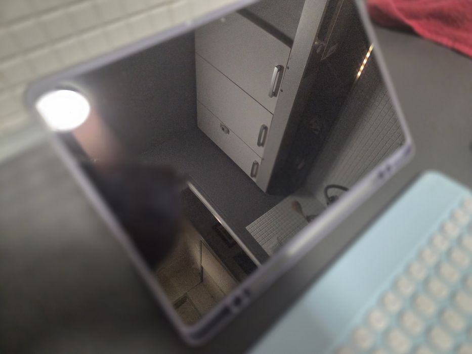 Tablet Lenovo M11 z rysikiem i gratisami.