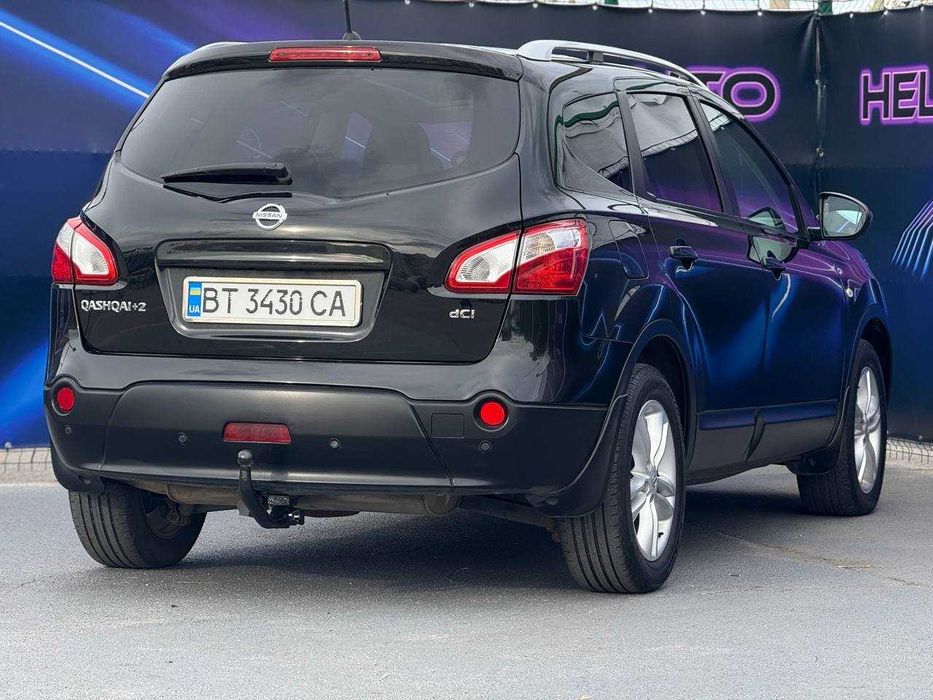 Nissan Qashqai 2010, 2.0 дизель, механика, 7 мест