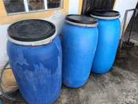 Barris de plastico 220 L