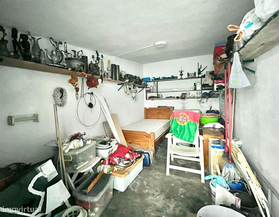Garagem - Alto Seixalinho