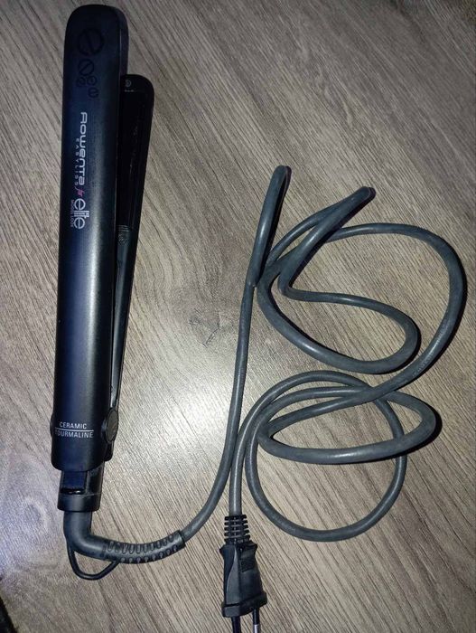 Випрямляч для волосся Roventa