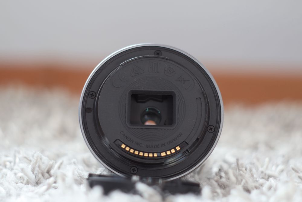 Obiektyw szerokokątny Canon Rf-S 18-45