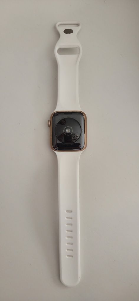 Apple Watch Series SE