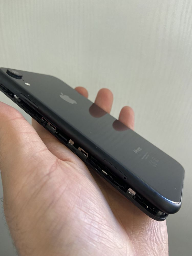 iPhone XR разборка на запчасти