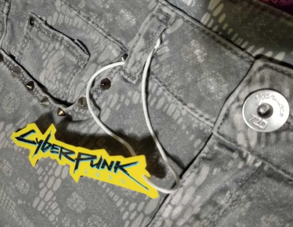 Нові джинси на дівчинку з чрепами сірі серые джинсы в обтяжку на 158