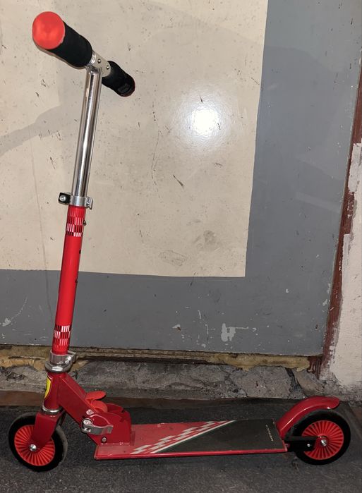Hulajnoga dziecięca Ferrari