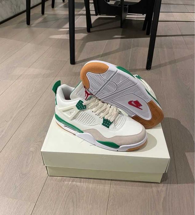 buty Espadryle Jordan4RetroSBPineGreen Espadryle R.41