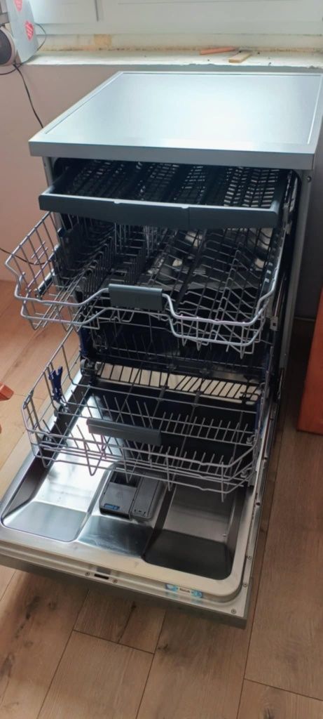 Zmywarka do naczyń Beko