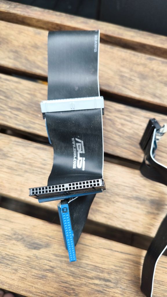 Cabos HDD ASUS para disco rígido