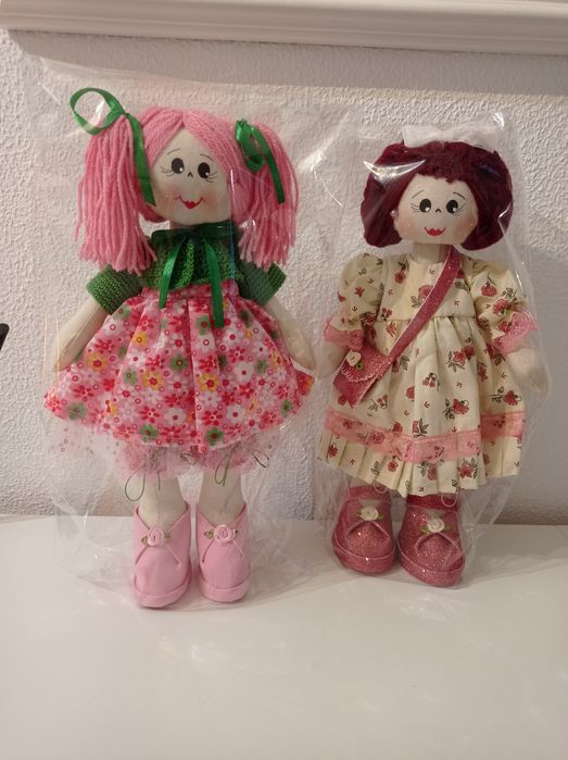 Bonecas artesanais