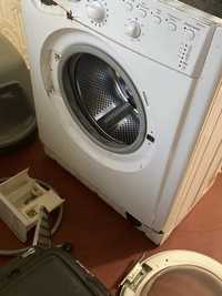 Розбираю пральну машинку indesit IWSB51051